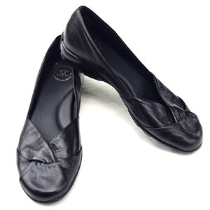 Johnston & Murphy Slip On Leather Loafers Weaved Closed Toe & Heel Arch Support